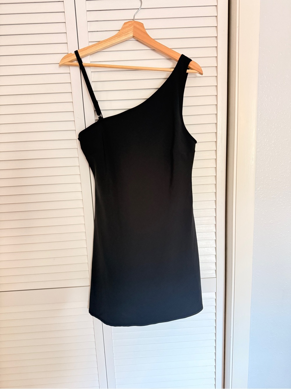 Abercrombie & Fitch One-Shoulder Black Mini Skort